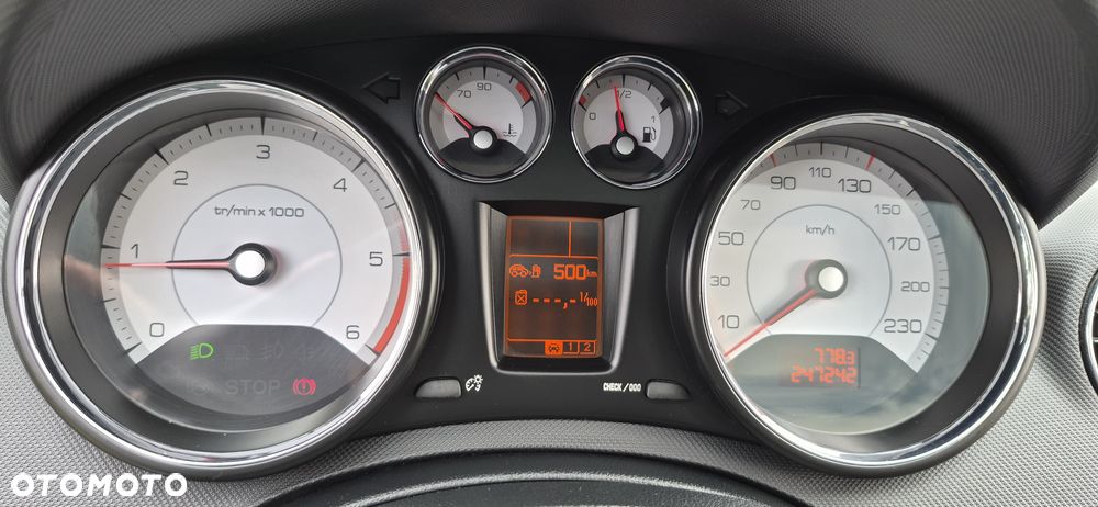 Peugeot 308 1.6 HDi Premium - 19