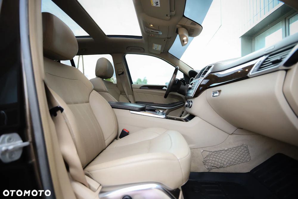 Mercedes-Benz GL 450 4Matic 7G-TRONIC - 17