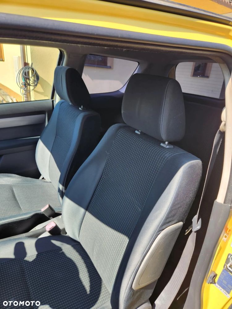 Suzuki Swift 1.3 Sakura - 2