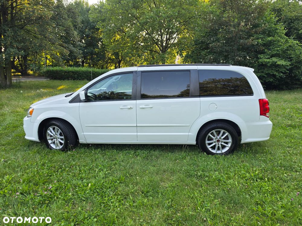 Dodge Grand Caravan - 10