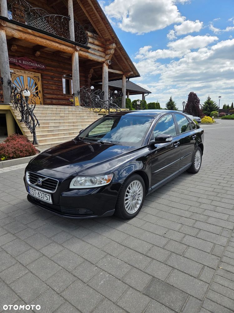 Volvo S40 2.0D Momentum - 1
