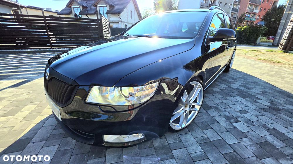 Skoda Superb 2.0 TDI DSG Ambition - 2