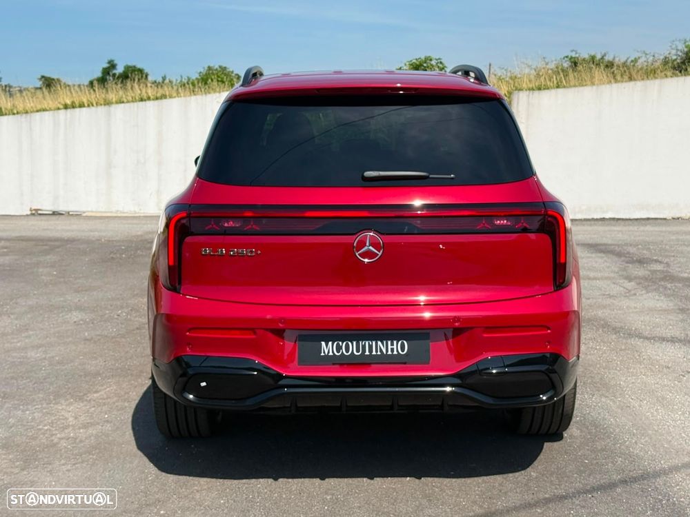 Mercedes-Benz GLB 250+ EQ - 3