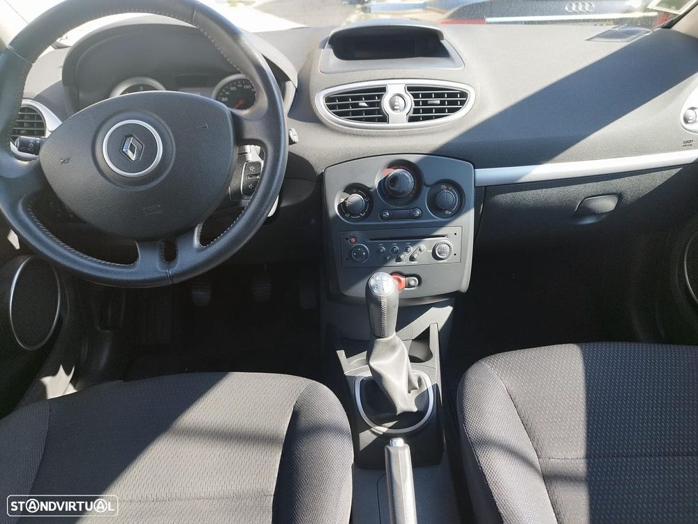 Renault Clio Sport Tourer - 5