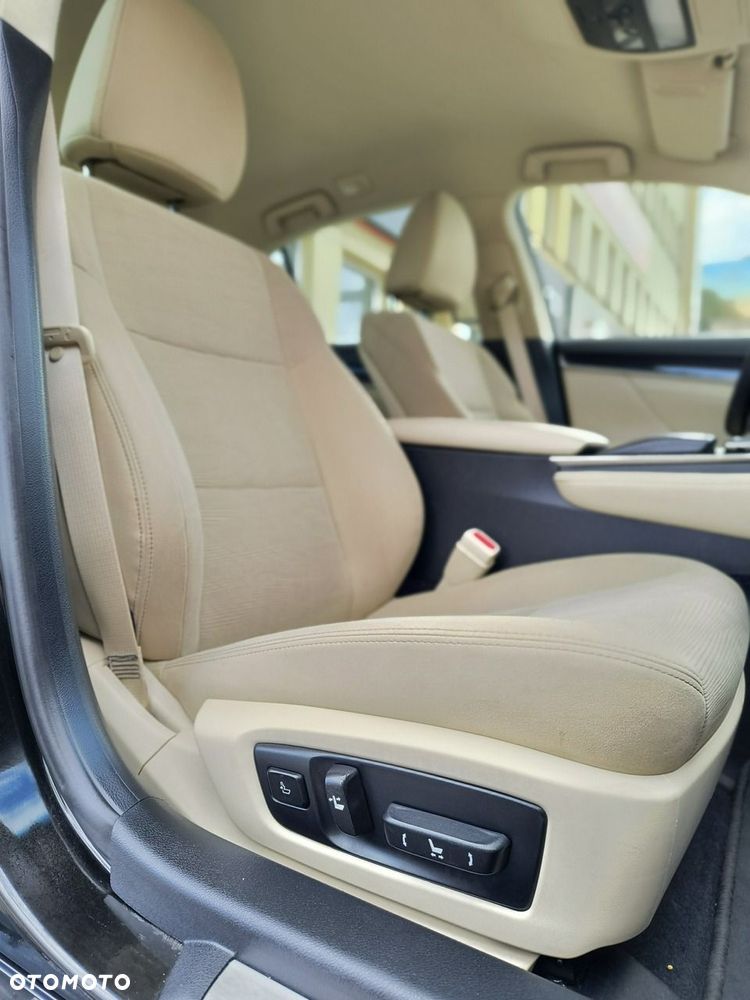 Lexus GS - 26