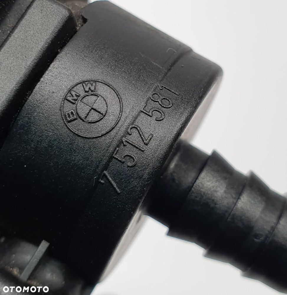 ZAWÓR PODCIŚNIENIA BMW 3 E46 2.0 B 7512581 - 3