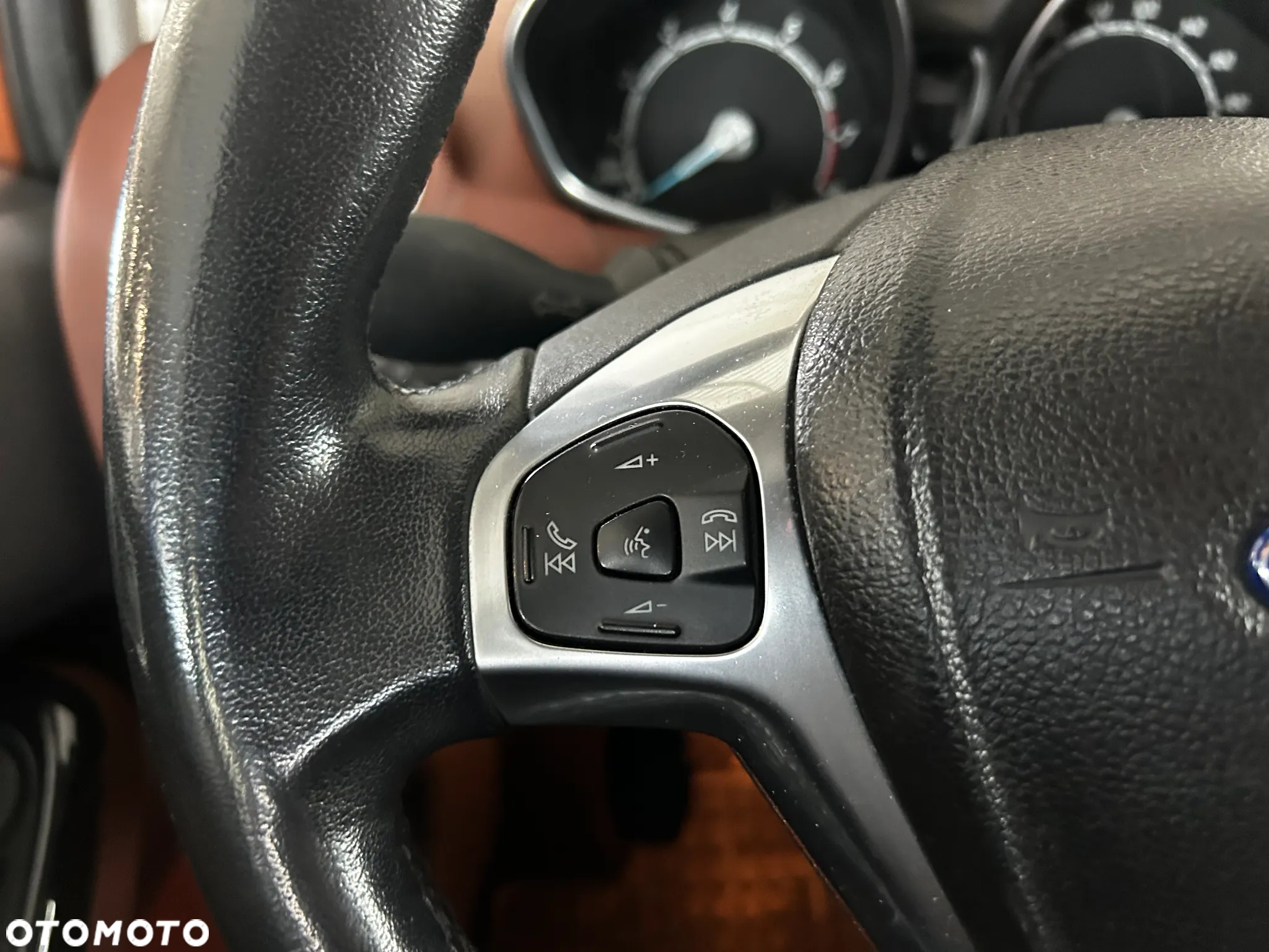 Ford Fiesta 1.0 EcoBoost Titanium - 17
