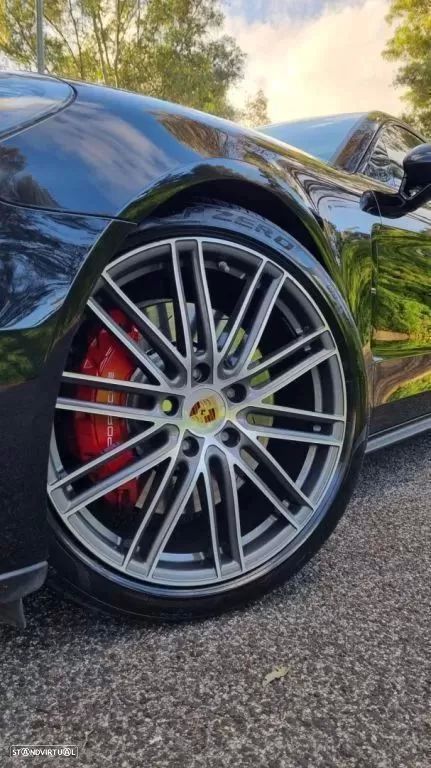 Porsche Panamera Sport Turismo 4 - 18