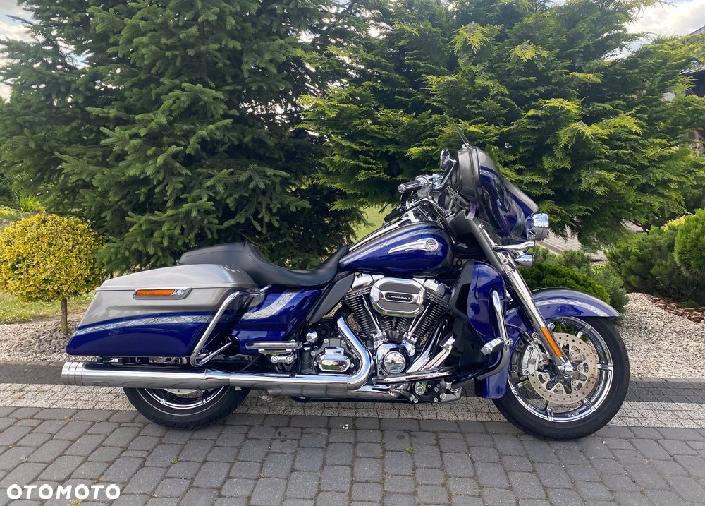 Harley-Davidson Touring Ultra Limited - 4
