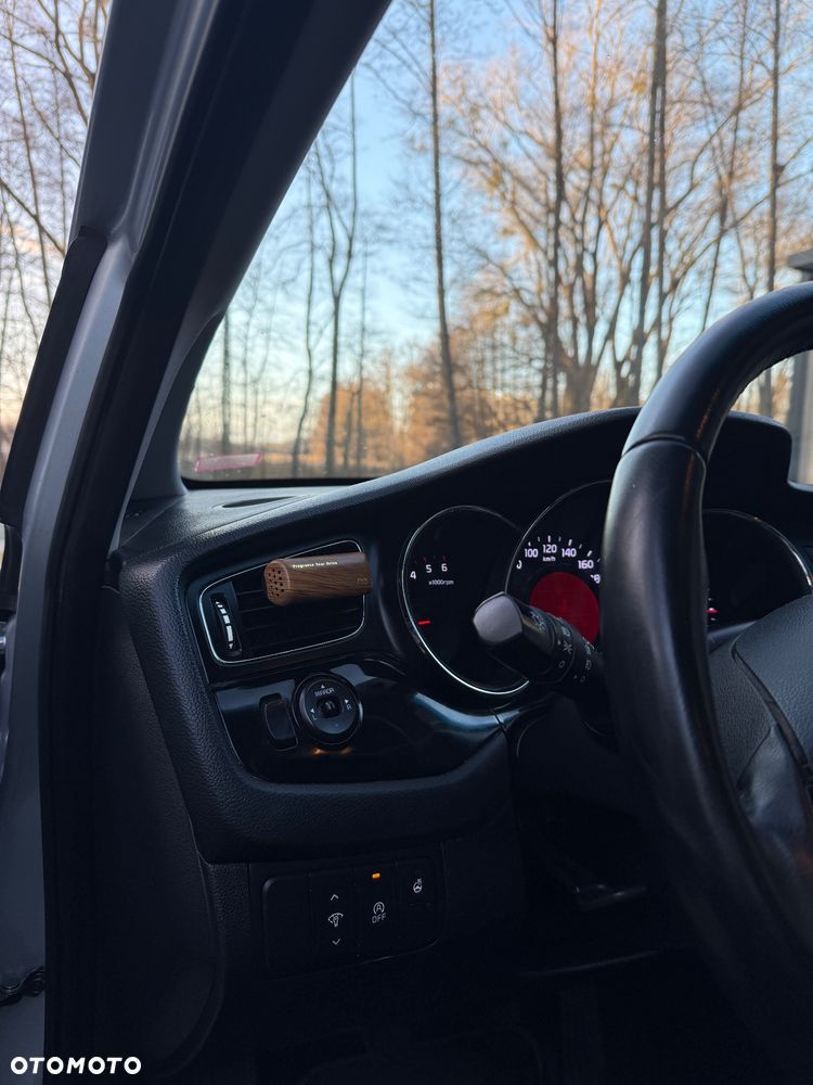 Kia Ceed 1.6 CRDi 128 Dream Team Edition - 15