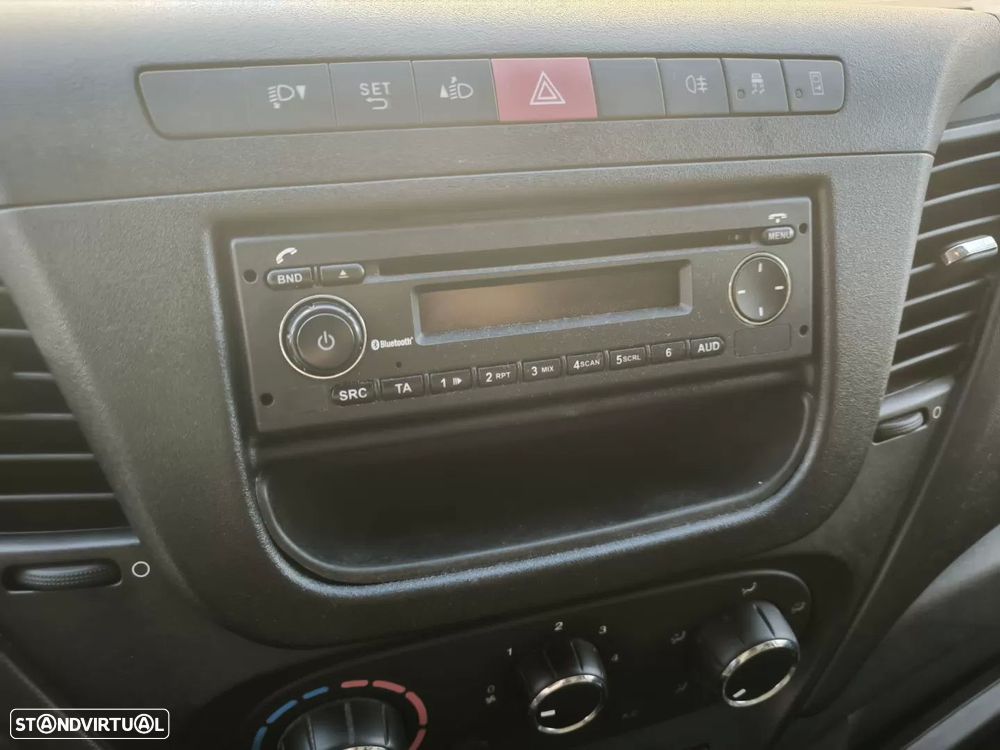 Iveco daily 2.3 35 s 140 isotérmica - 15