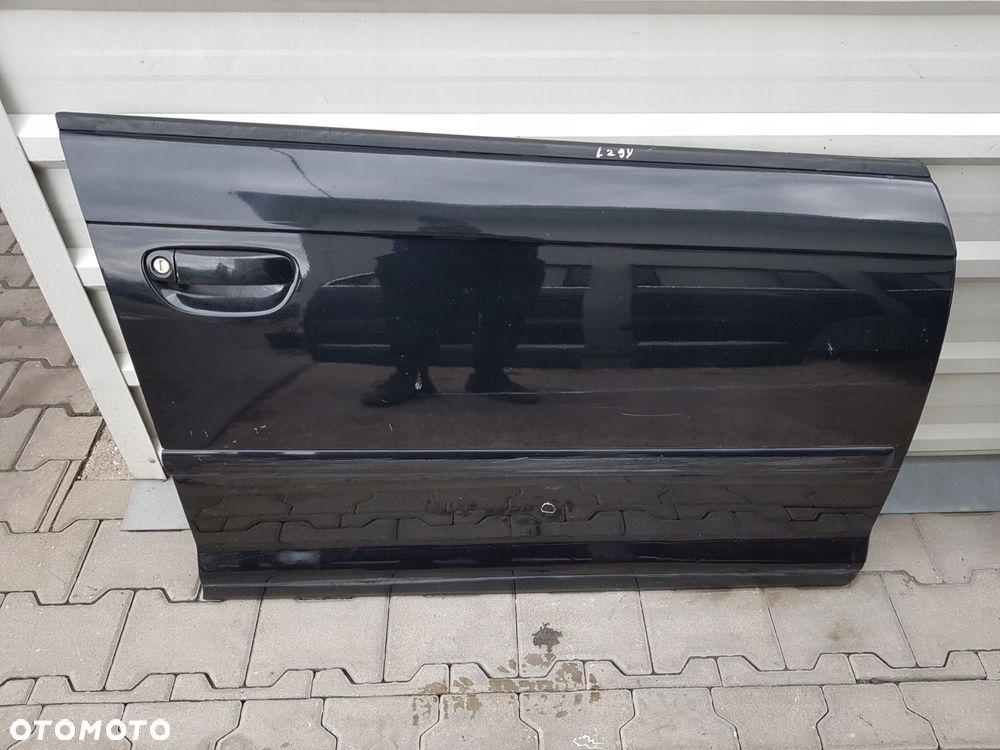 AUDI A3 8P 04-12r DRZWI PRAWE PRZÓD LZ9Y 5D SPORTBACK - 1