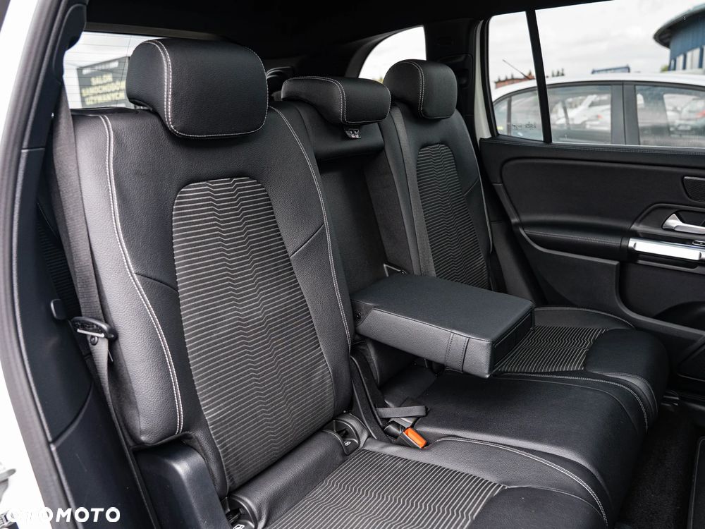 Mercedes-Benz GLB 200 d 4Matic 8G-DCT Special Edition - 25