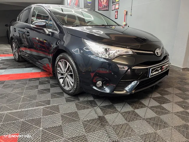 Toyota Avensis SD 1.6 D-4D Exclusive +P.Business - 14