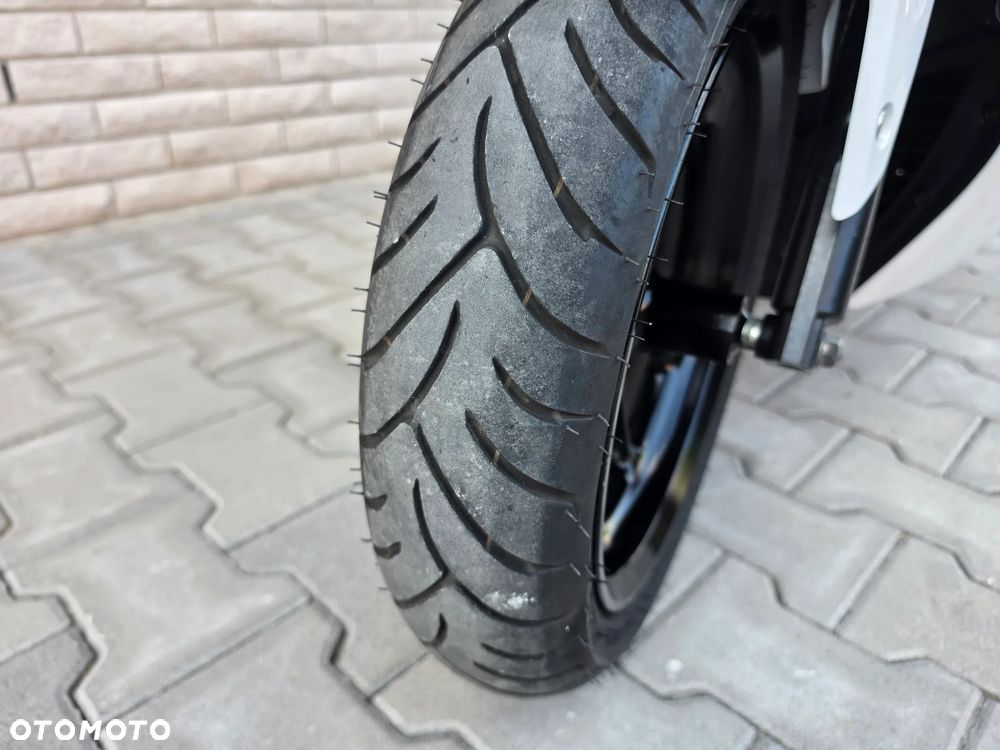 Yamaha NMAX - 8