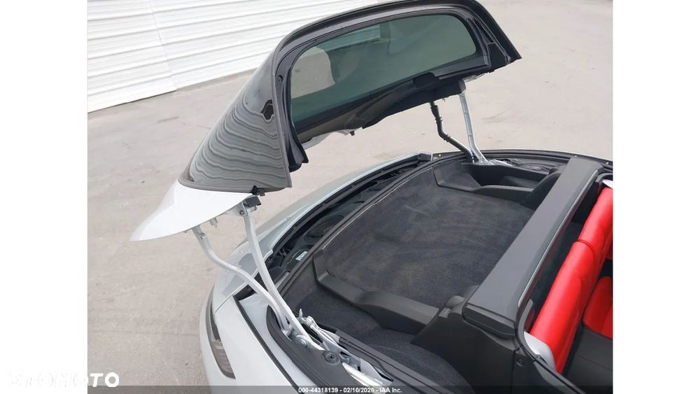 Porsche 911 Targa 4 GTS PDK - 13