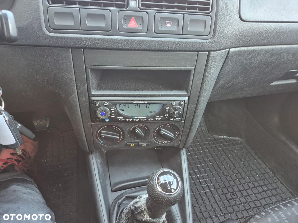Volkswagen Golf 1.6 Basis - 8