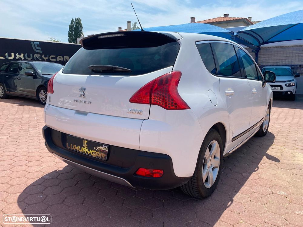 Peugeot 3008 2.0 HDi Hybrid4 - 9