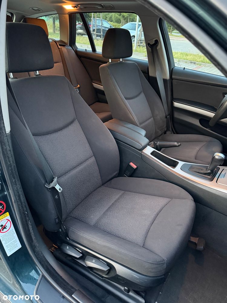 BMW Seria 3 - 22