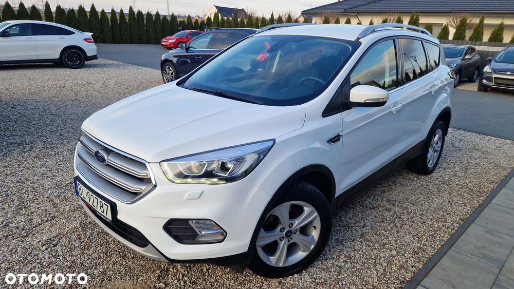 Ford Kuga 1.5 EcoBoost 2x4 Titanium - 2