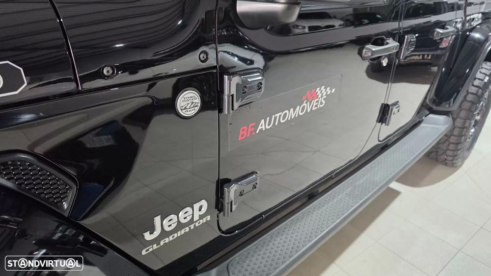 Jeep Gladiator 3.0V6 MultiJet AWD Auto Overland - 26
