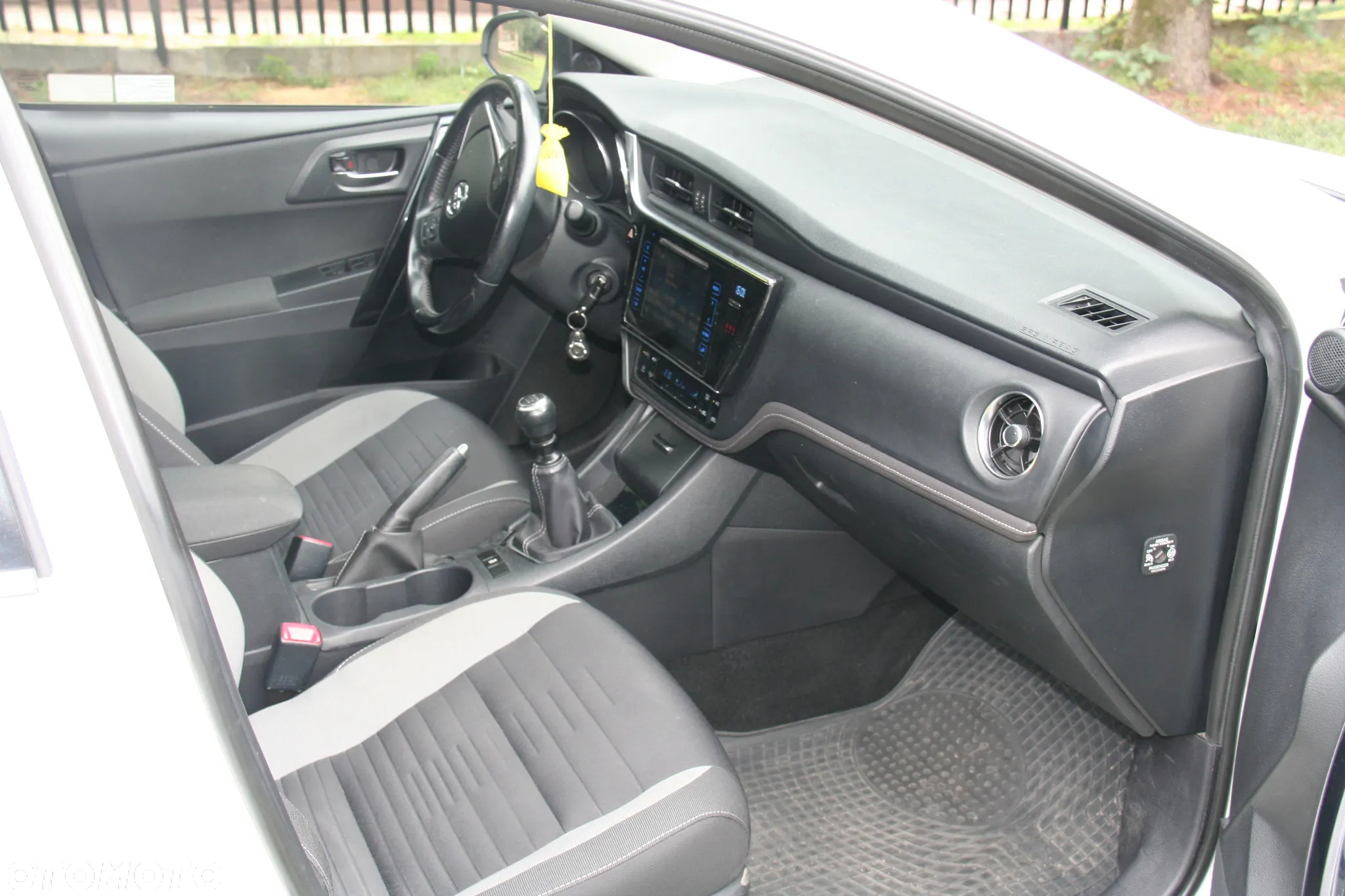 Toyota Auris 1.6 Comfort - 11