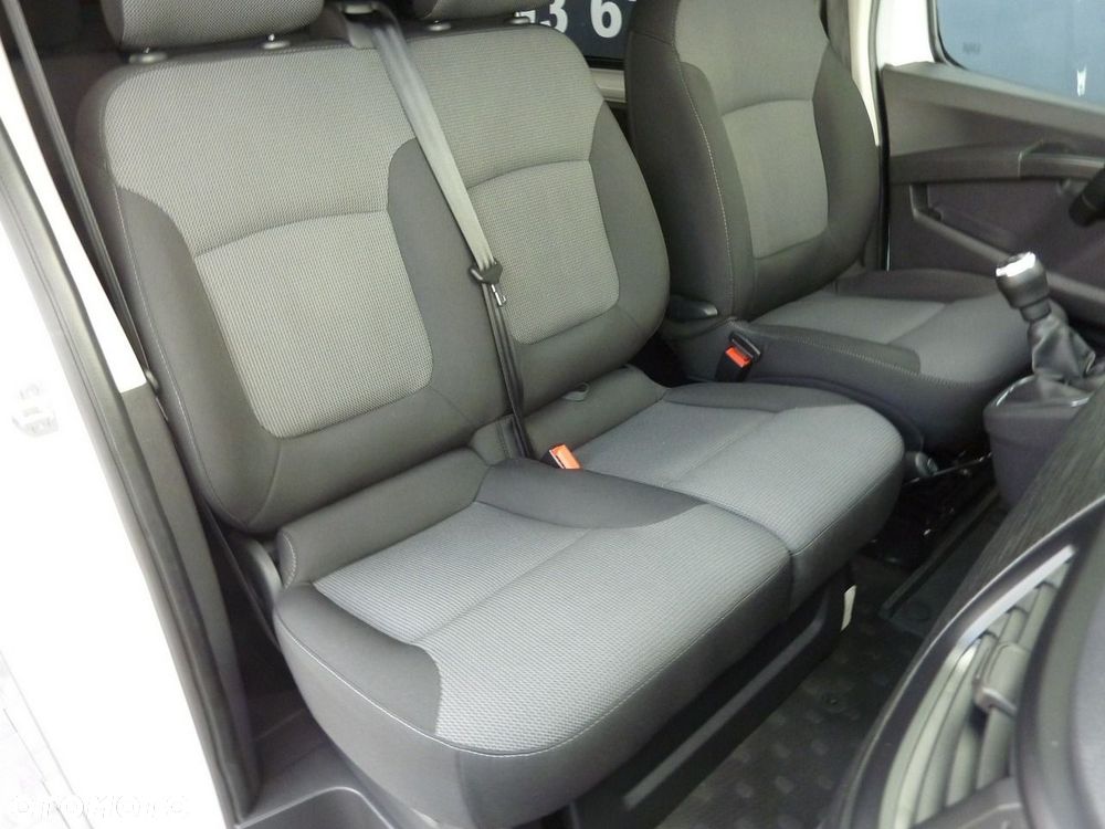 Renault Trafic - 12
