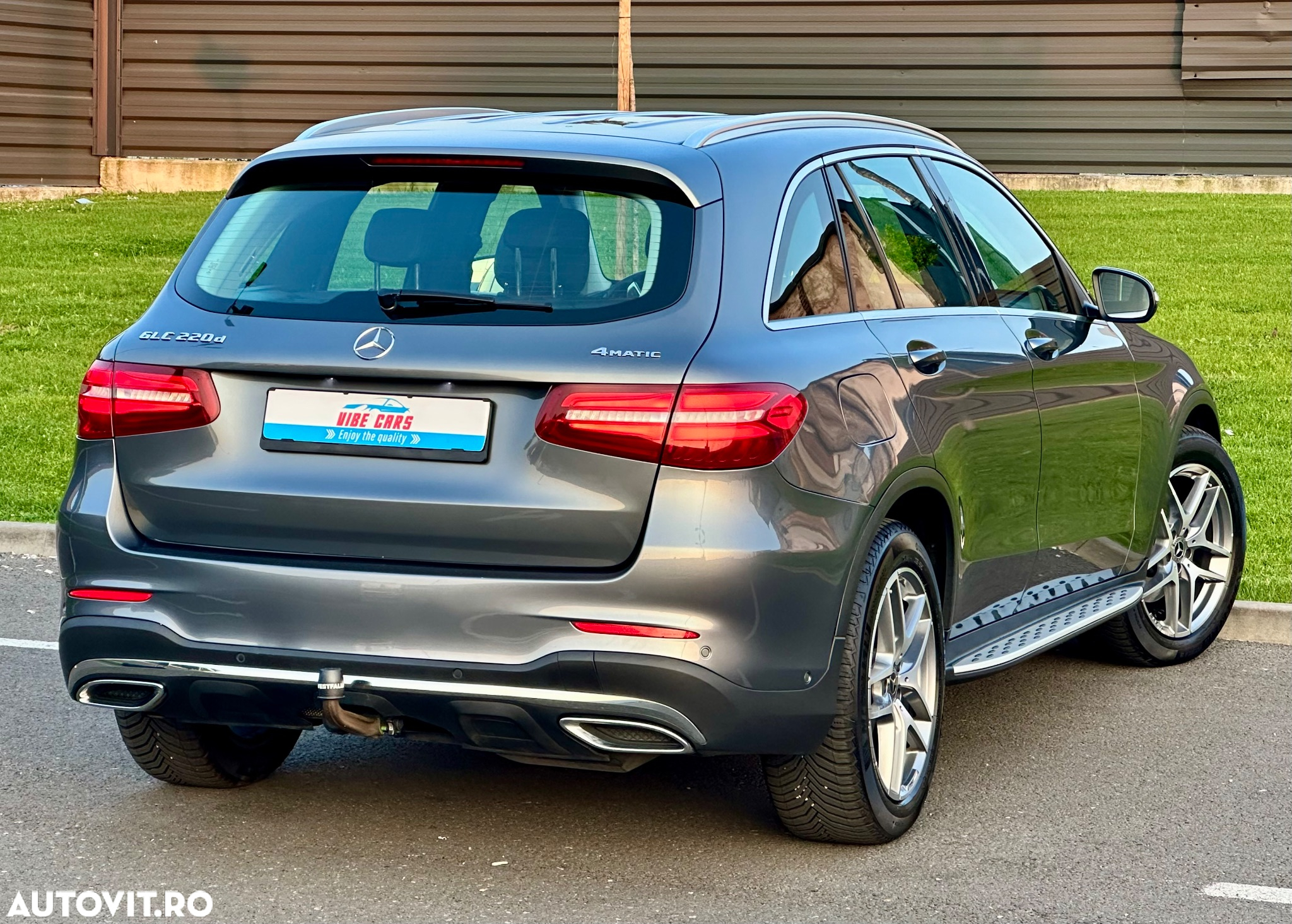 Mercedes-Benz GLC 220 d 4Matic 9G-TRONIC AMG Line - 3