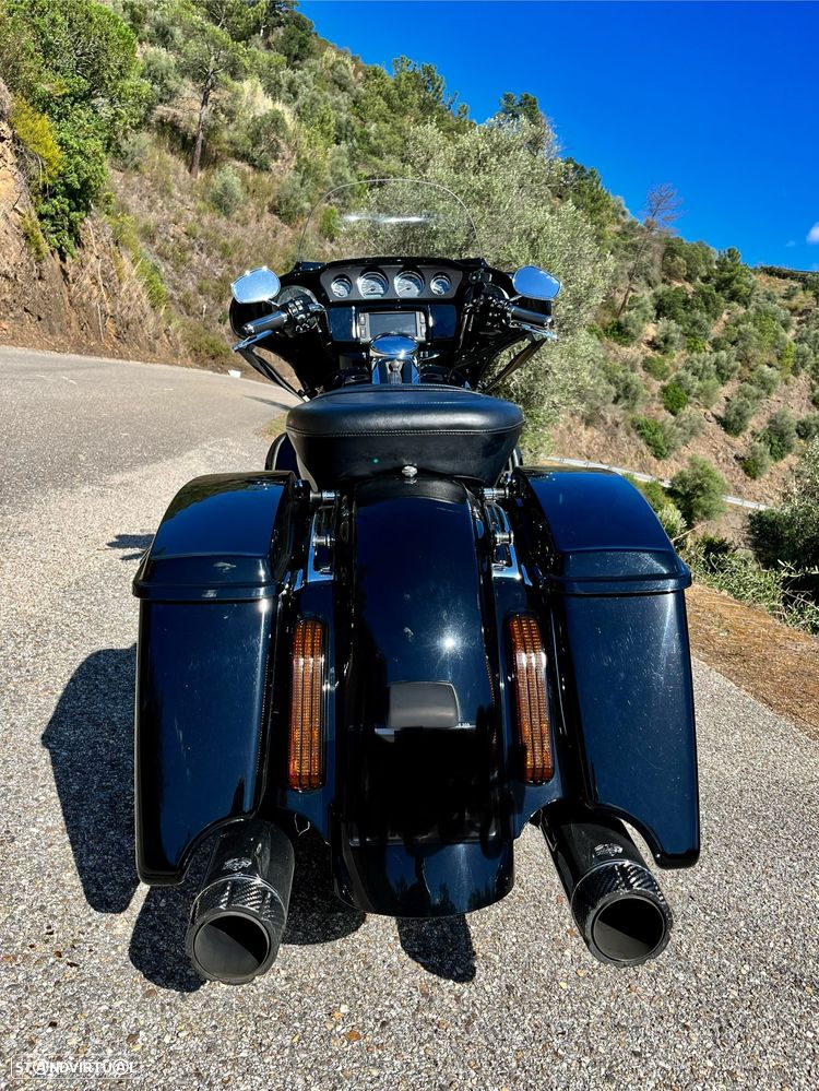 Harley-Davidson FLHTC - 3