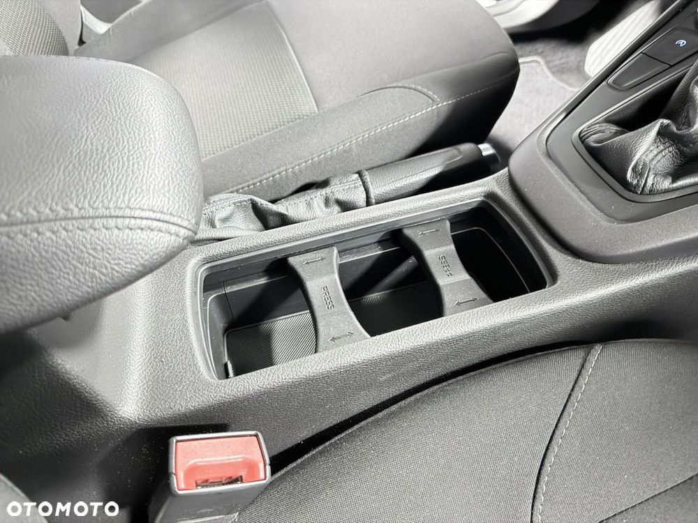 Ford Focus 1.0 EcoBoost 99g Start-Stopp-System SYNC Edition - 27