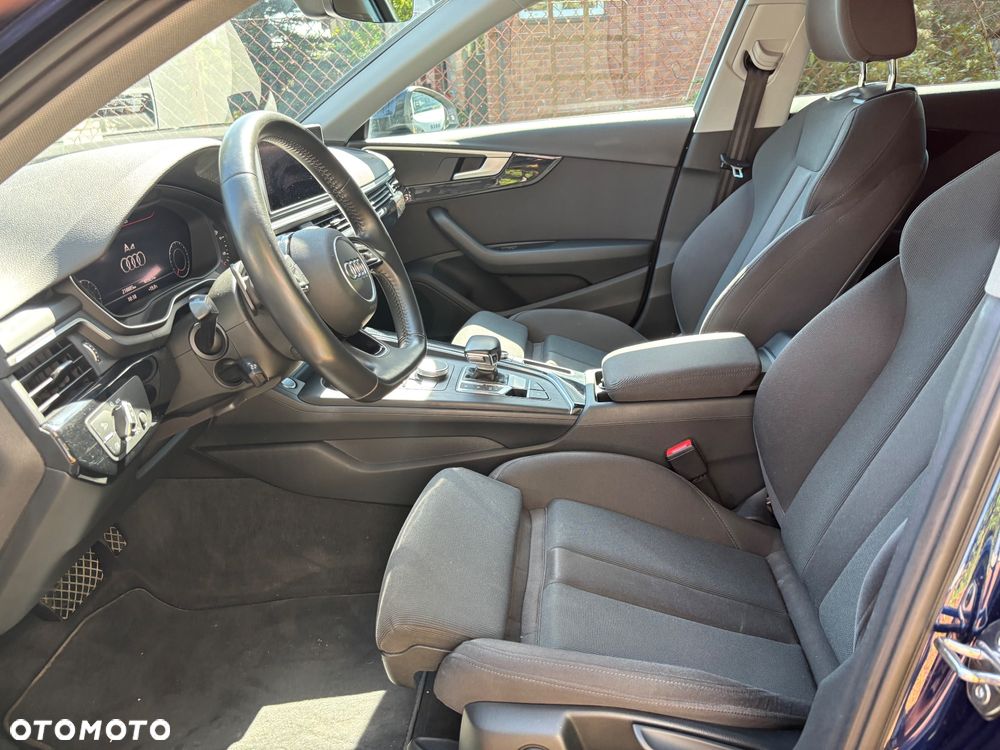 Audi A4 Avant 40 TFSI Sport S tronic - 12
