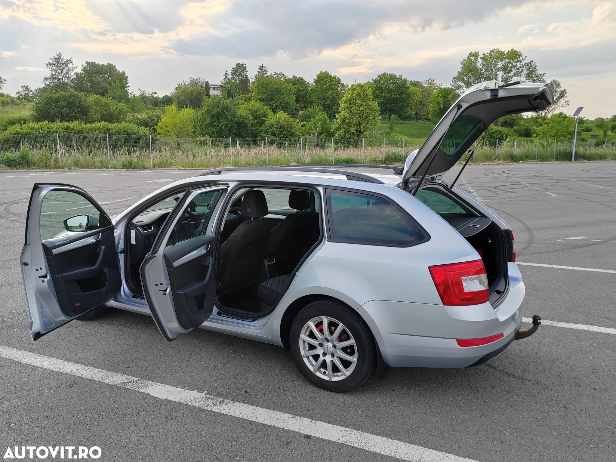 Skoda Octavia 1.6 TDI DPF Ambition Green tec - 26