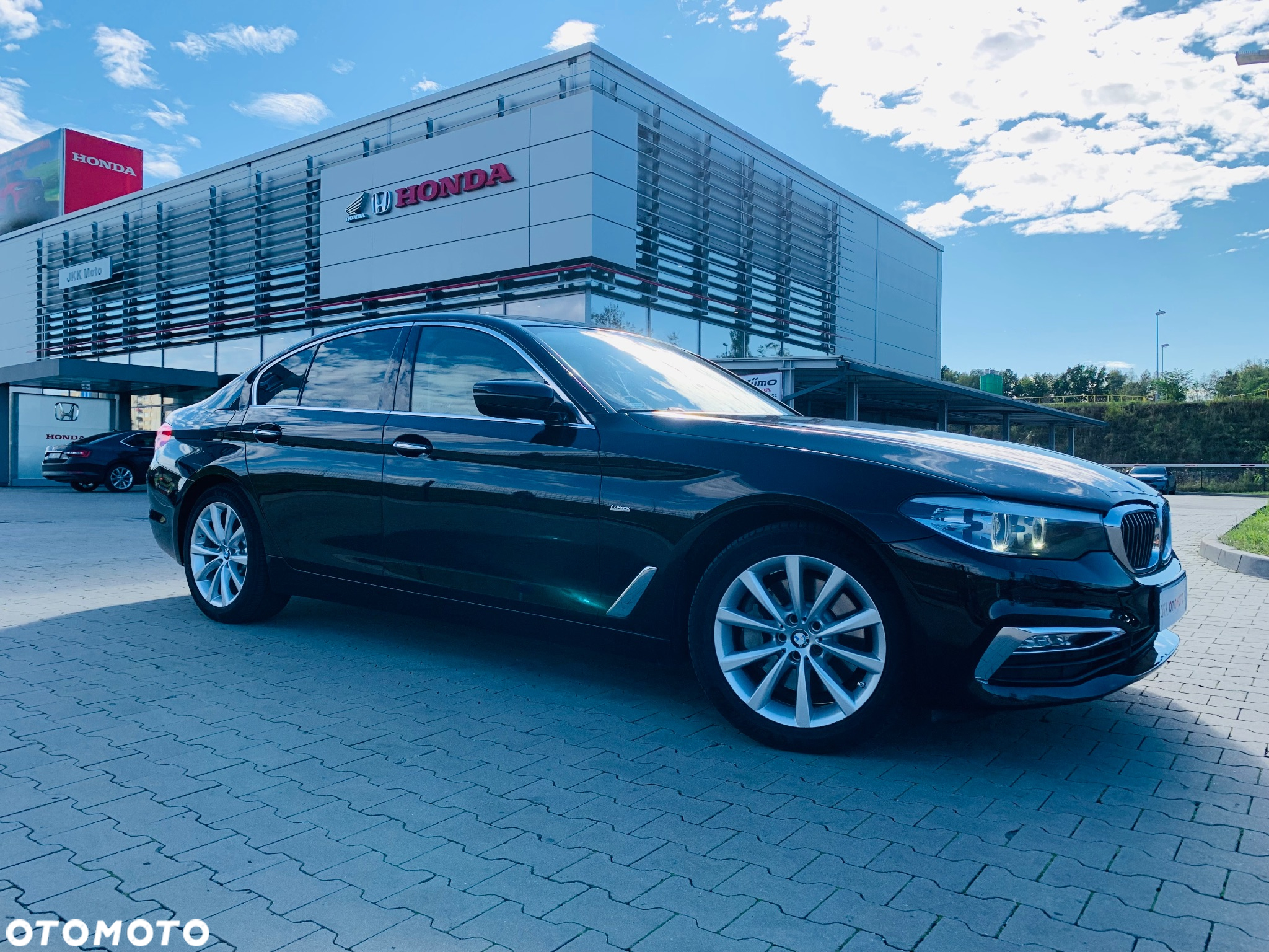 BMW Seria 5 530i GPF xDrive Luxury Line - 2