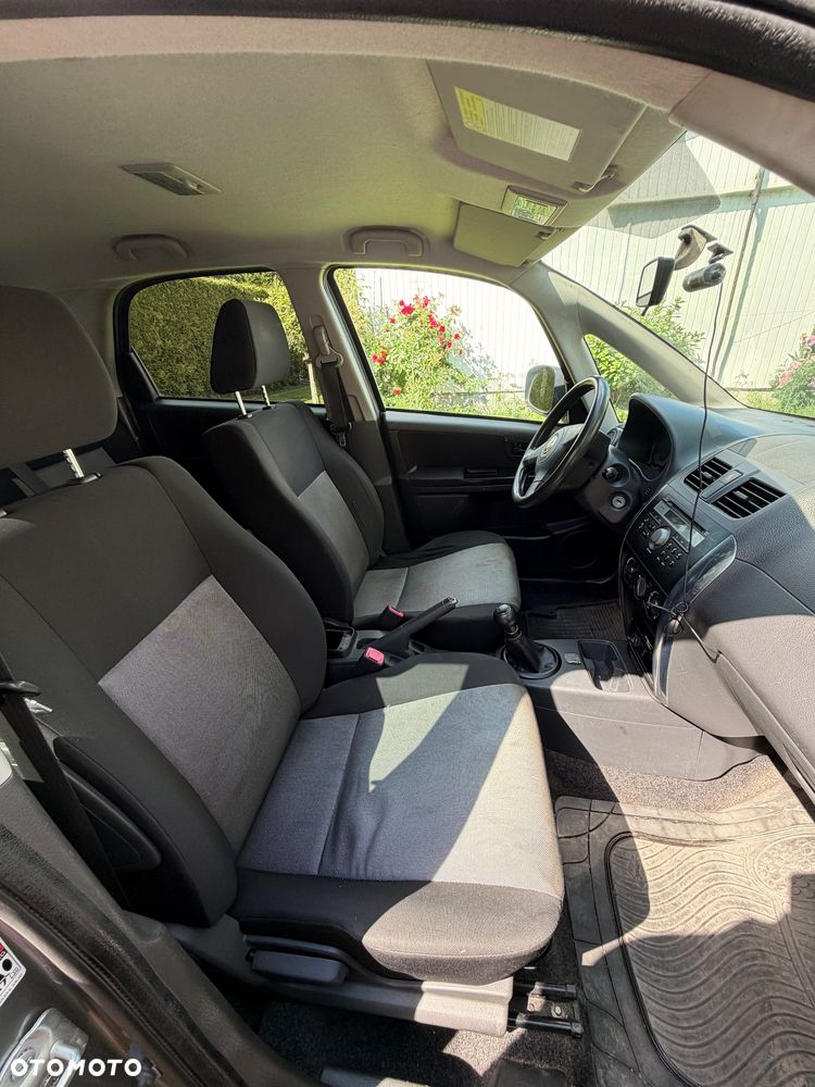 Fiat Sedici 1.6 16V 4x2 Emotion - 10