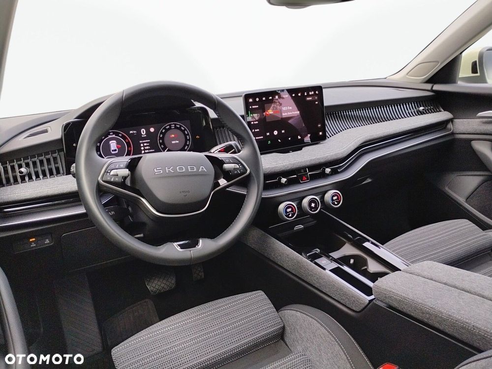 Skoda Superb 2.0 TDI SCR Selection DSG - 20