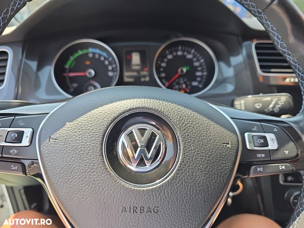 Volkswagen e-Golf ver-e--golf - 15