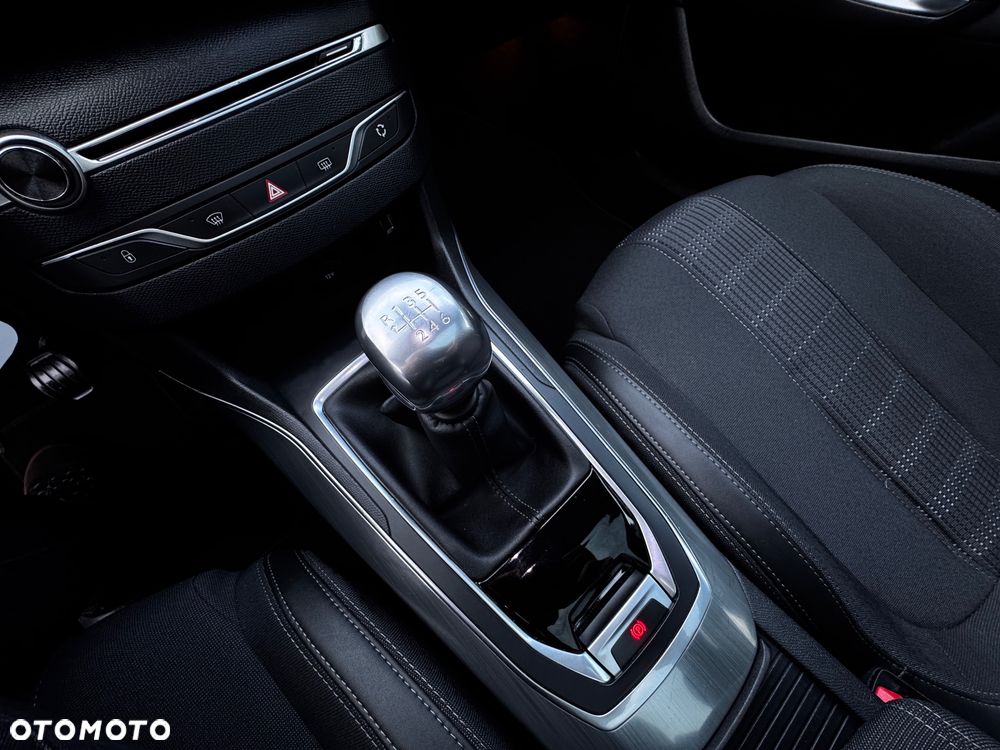 Peugeot 308 130 e-THP Stop & Start Allure - 24