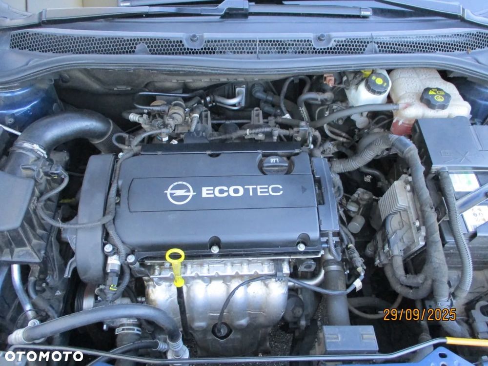 Opel Astra 1.6 Sport - 11