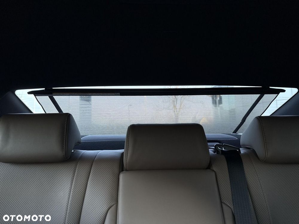 Lexus ES 300h Prestige - 25