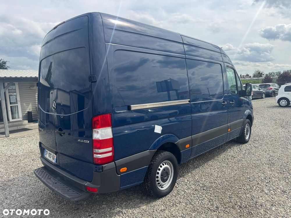 Mercedes-Benz Sprinter - 6