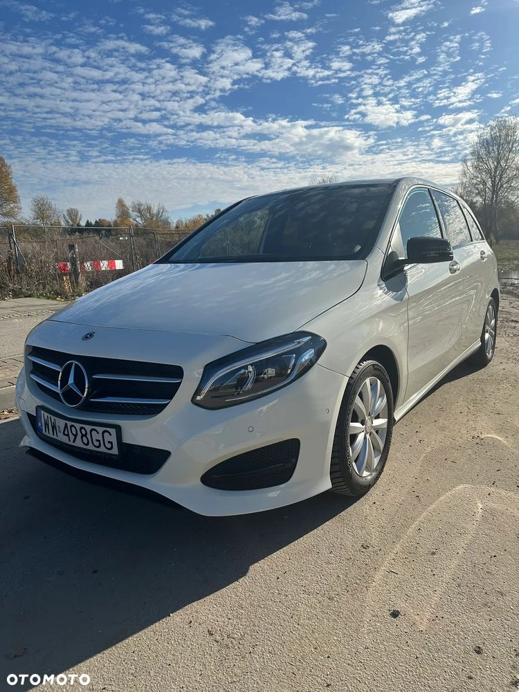 Mercedes-Benz Klasa B 180 7G-DCT Urban - 3
