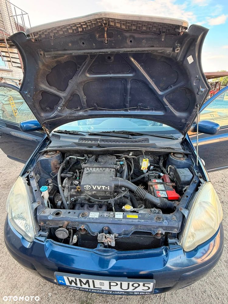 Toyota Yaris 1.0 Base - 13