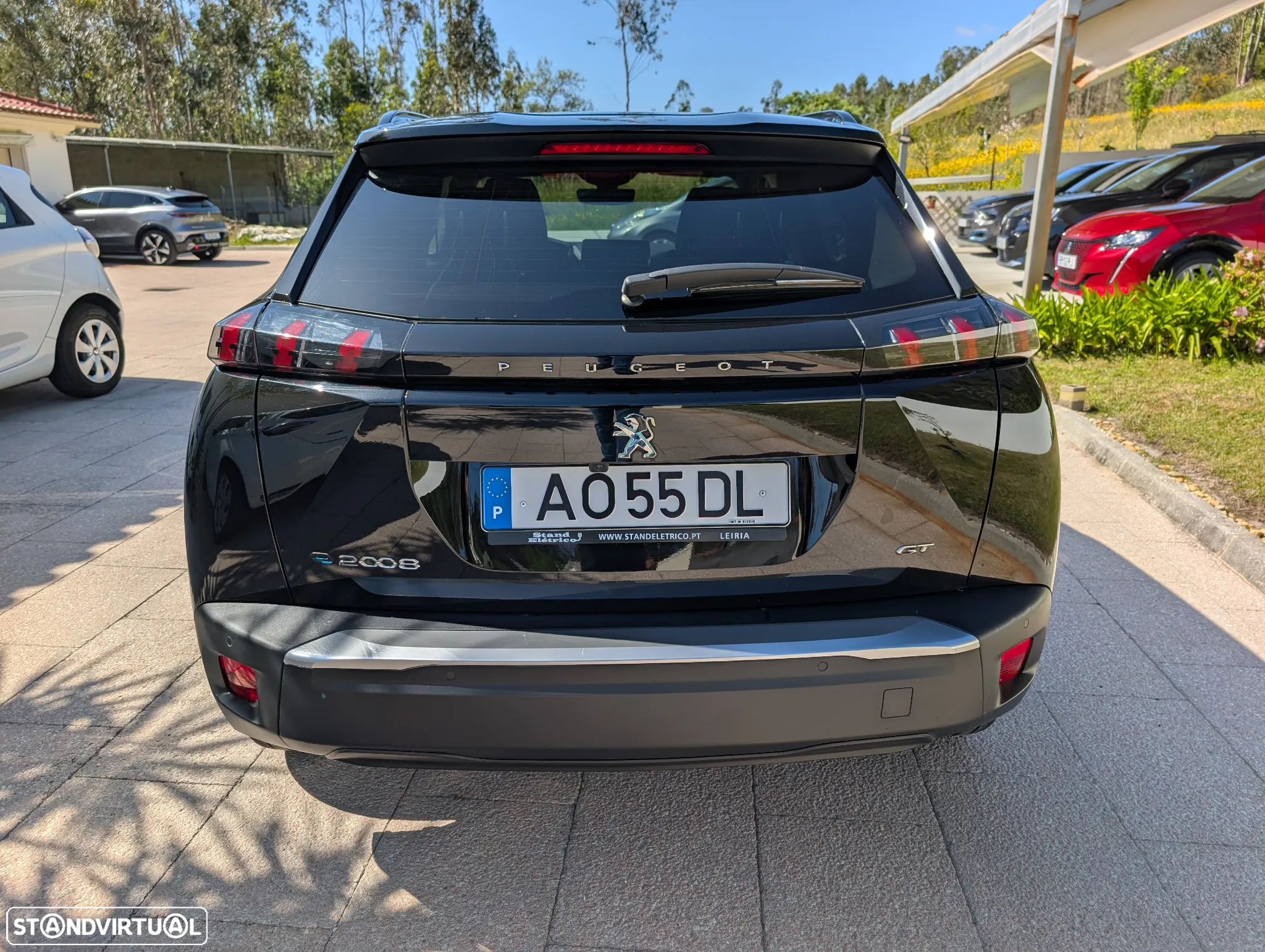 Peugeot e-2008 50 kWh GT - 6