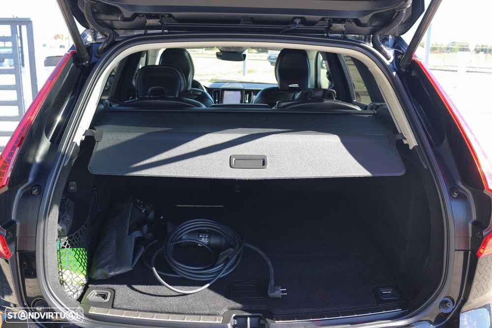 Volvo XC 60 2.0 T6 PHEV Inscription Expression AWD - 36