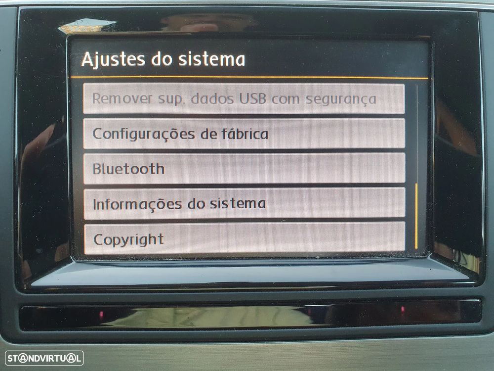 VW Golf Variant 1.6 TDi BlueMotion Confortline - 18