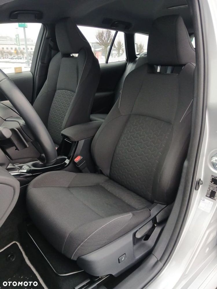 Toyota Corolla 2.0 Hybrid Comfort - 38