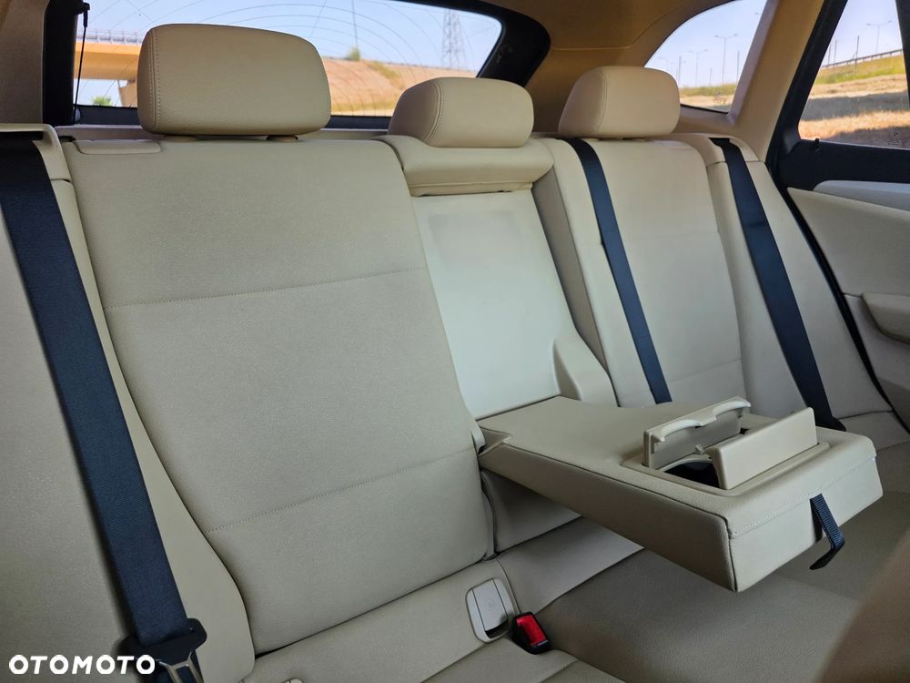 BMW X1 xDrive18d - 18