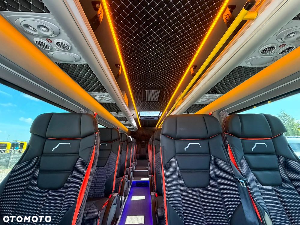 Mercedes-Benz Sprinter 519 - 16