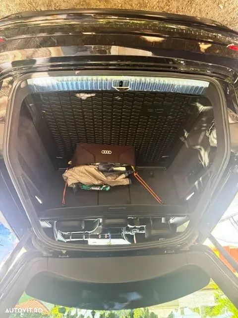 Audi Q8 3.0 50 TDI quattro Tiptronic MHEV - 11