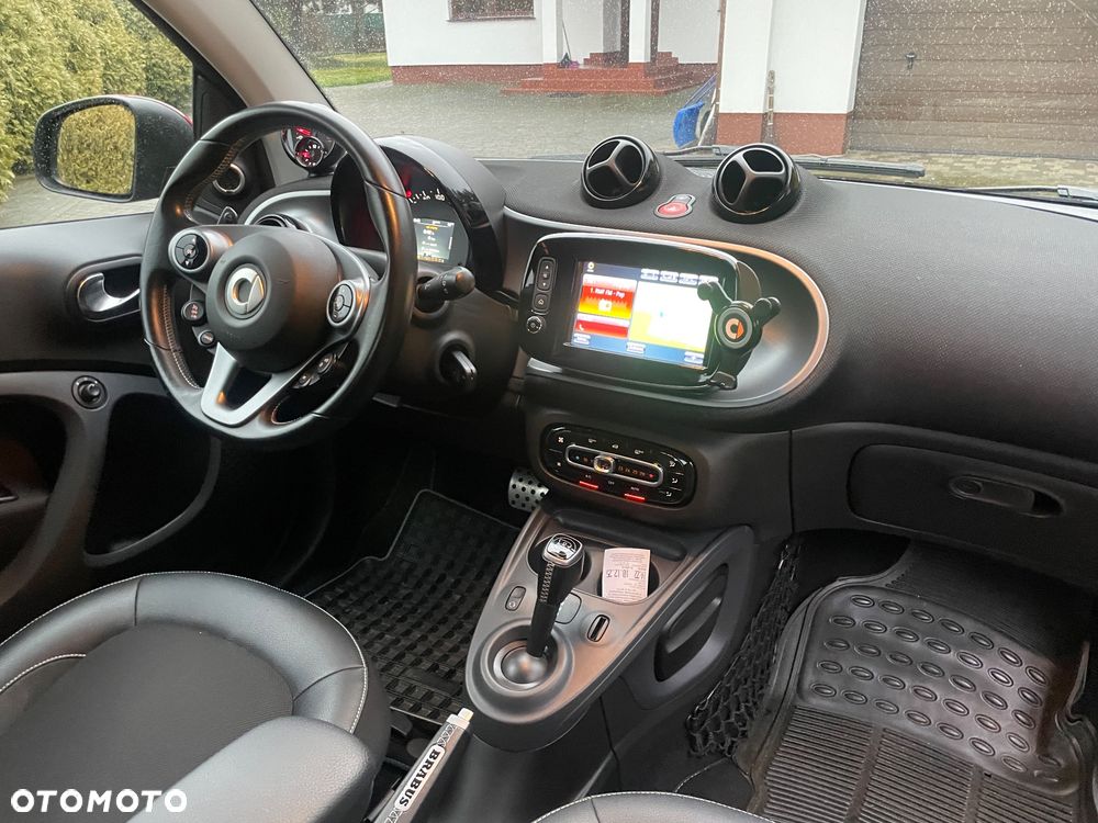 Smart Fortwo turbo BRABUS Xclusive - 31